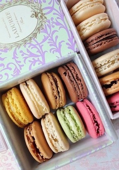 Французское разноцветное печенье "Macarons"